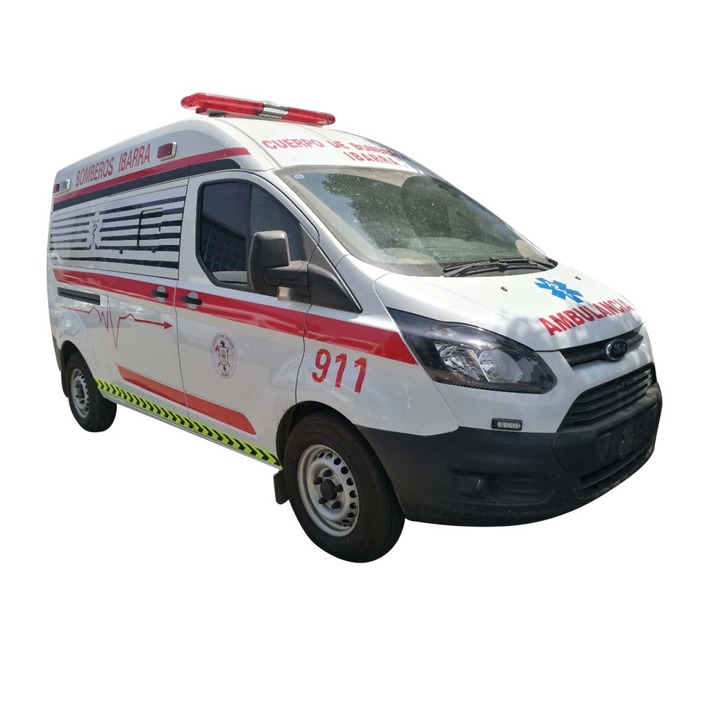 Voiture de police d'ambulance à essence