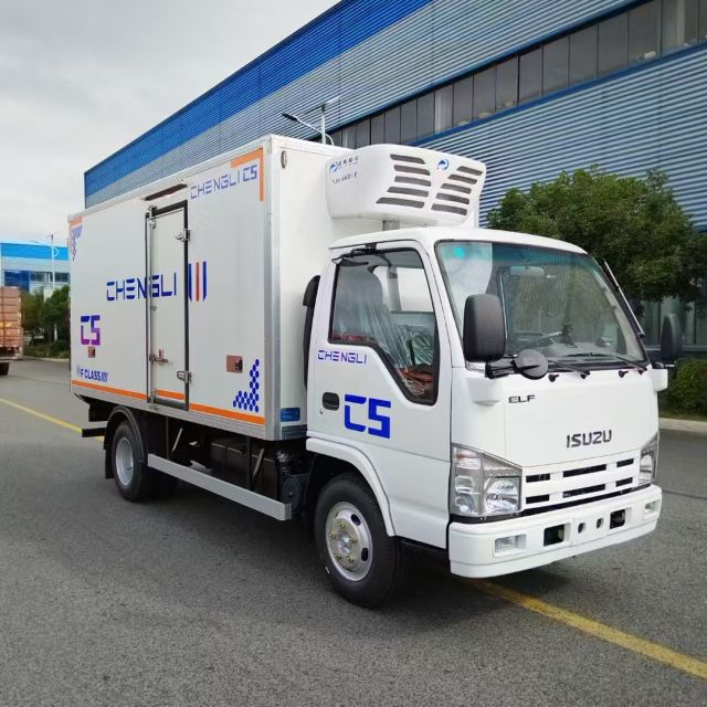 Camion frigorifique ISUZU 4x2 4x4